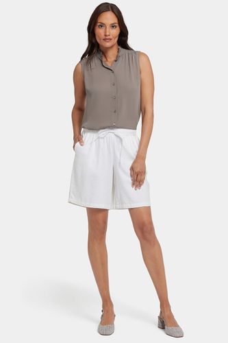 Breezy Bermuda Shorts In Stretch Linen | - Nydj - Modalova