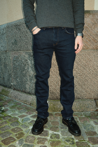 The Original Performance Jeans Premium - dunkelblauer Denim - Mann - TeeShoppen - Modalova