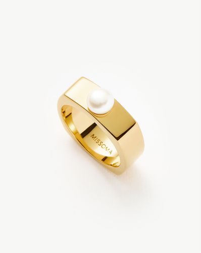 Button Pearl Square Chunky Ring | 18ct Gold Vermeil/Pearl - Missoma - Modalova