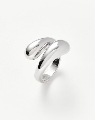 Savi Sculptural Crossover Ring | Sterling Silver - Missoma - Modalova