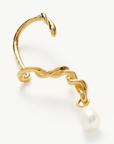 Molten Baroque Pearl Twisted Drop Ear Cuff | 18ct Gold Plated/Pearl - Missoma - Modalova