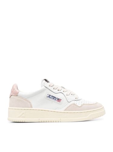 LOW SNEAKERS AULWLS37 - Woman - Autry - Modalova