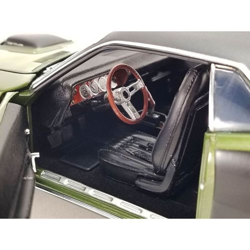 Model Car - Plymouth Hemi Barracuda Ivy Green and Black Vinyl Top - ACME - Modalova