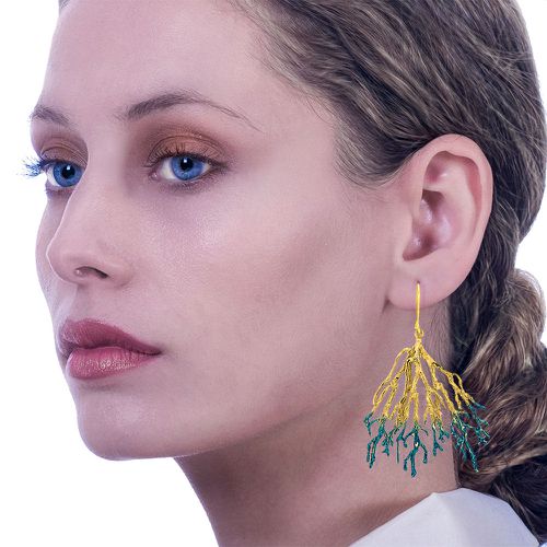 Sky Blue Long Coral Earrings - Tina Kotsoni - Modalova