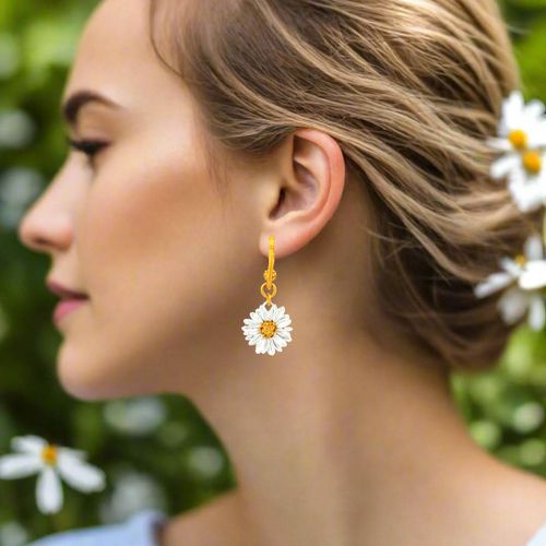 Gold Plated Silver Daisy Feild Earrings - Thallo - Modalova