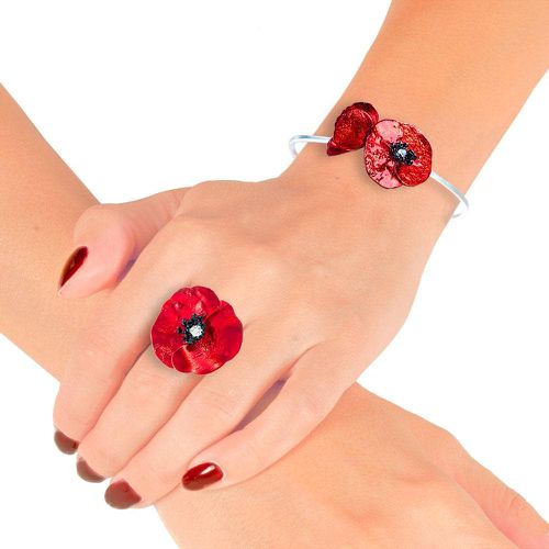 Handmade Silver Bracelet With Two Red Poppy Flowers - Anna Stypsianou - Modalova