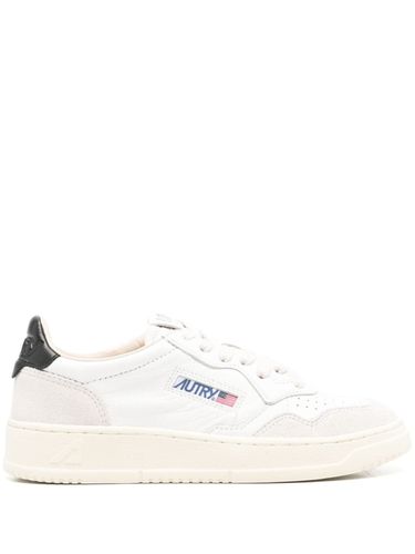 Medalist Low Leather And Suede Sneakers - Autry - Modalova