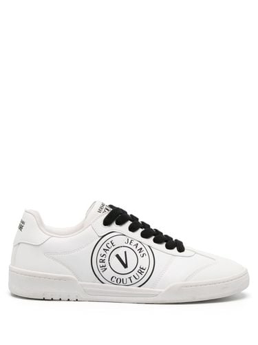 Brooklyn V-emblem Sneakers - Versace Jeans Couture - Modalova