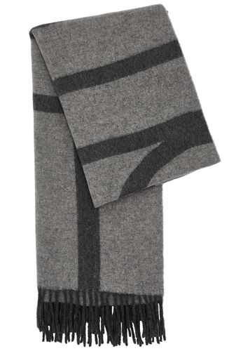 Totême Logo-monogrammed Wool Scarf - TOTÊME - Modalova