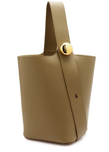 Pebble Medium Leather Bucket bag - Brown - Loewe - Modalova