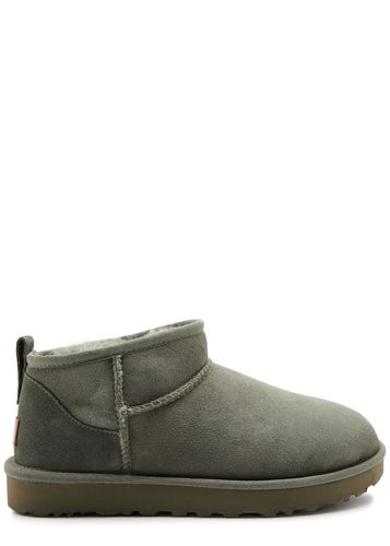 Classic Ultra Mini Suede Ankle Boots - - 39 (IT39/ UK6) - Ugg - Modalova