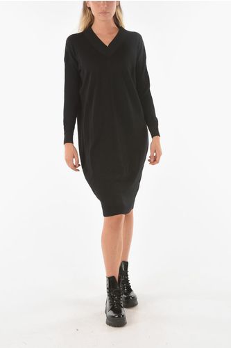 Knitted SWAPS Midi Dress with V Neckline Größe M - Ixos - Modalova