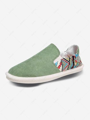 Corduroy Geometric Slip On Flat Shoes - ZAFUL - Modalova