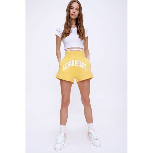 Women's Yellow High Waist Pocket Printed Cotton Shorts - Trend Alaçatı Stili - Modalova