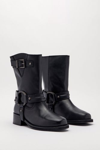 Womens Tarnished Leather Buckle Harness Ankle Boots - - 4 - Nasty Gal - Modalova