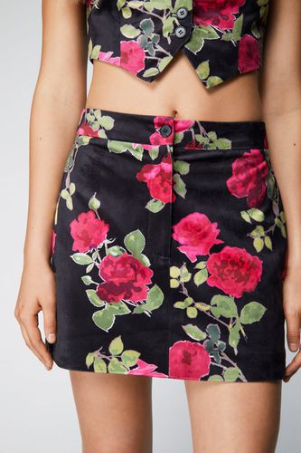 Womens Premium Printed Velvet Mini Skirt - - 4 - Nasty Gal - Modalova