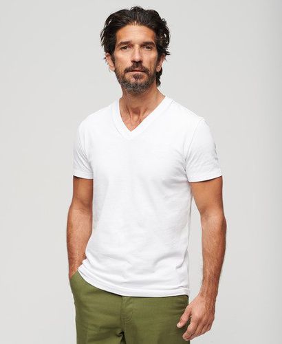 Men's Organic Cotton Embroidered Logo V Neck T-Shirt / Optic - Size: XL - Superdry - Modalova