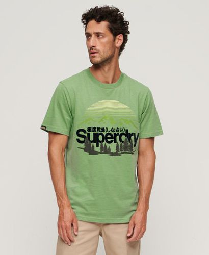 Men's Classic Graphic Print Core Logo Great Outdoors T-Shirt, Green and Black, Size: S - Superdry - Modalova