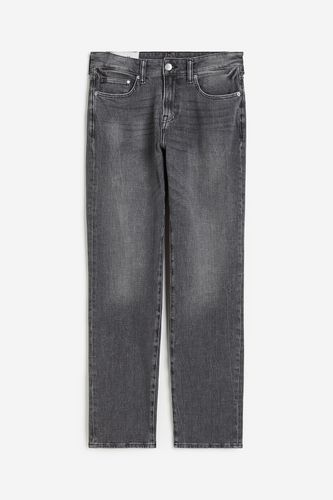 Xfit® Straight Regular Jeans Grau in Größe 28/32. Farbe: - H&M - Modalova