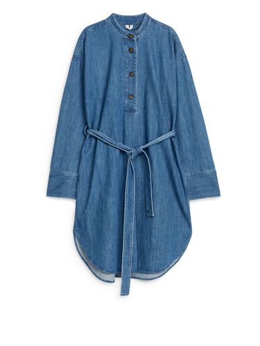 Denim-Hemdkleid Mittelblau, Alltagskleider in Größe 38. Farbe: - Arket - Modalova