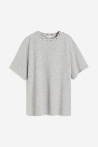 T-Shirt mit Zierösen Hellgraumeliert in Größe M. Farbe: - H&M - Modalova