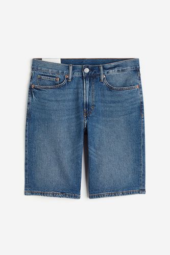 Jeansshorts Regular Dunkles Denimblau in Größe W 40. Farbe: - H&M - Modalova