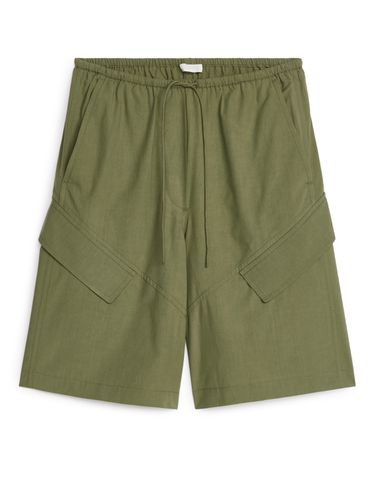 Lockere Shorts Khaki in Größe 32. Farbe: green - Arket - Modalova