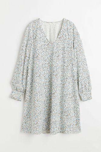 Kleid mit V-Ausschnitt Weiß/Geblümt, Alltagskleider in Größe XS. Farbe: - H&M - Modalova