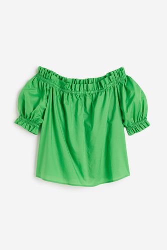 Schulterfreies Shirt mit Volantbesatz Grün, Tops in Größe XXXL. Farbe: - H&M - Modalova