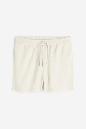 Shorts aus Lyocell Regular Fit Helles Greige in Größe L. Farbe: - H&M - Modalova
