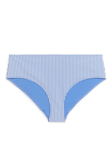 Seersucker-Bikinihüfthose Blau/Weiß, Bikini-Unterteil in Größe 38. Farbe: - Arket - Modalova