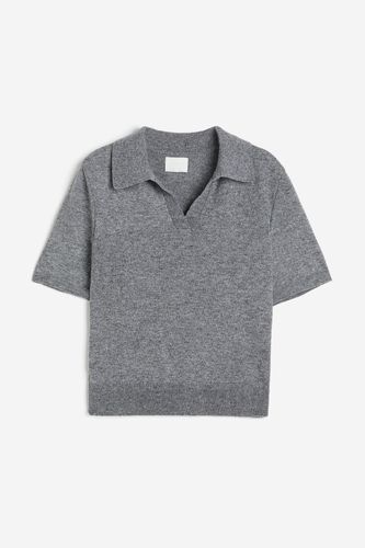 Poloshirt aus Feinstrick Graumeliert, T-Shirt in Größe S. Farbe: - H&M - Modalova
