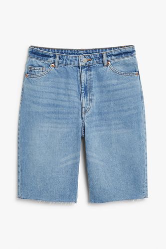 Blaue Bea Jeansshorts in Größe W 34 - Monki - Modalova