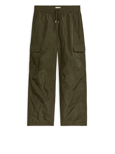 Cargo-Hose aus Taft Dunkles Khaki, Gepäck in Größe M. Farbe: - Arket - Modalova