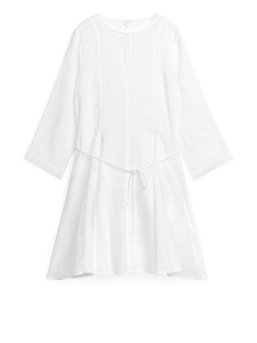 Ausgestelltes Leinenkleid Weiß, Alltagskleider in Größe 44. Farbe: - Arket - Modalova
