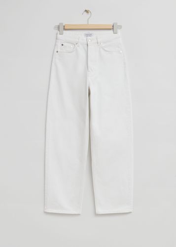 Hoch sitzende Jeans mit schmal zulaufendem Bein Weiß, Baggy in Größe 26/30. Farbe: - & Other Stories - Modalova