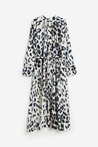 Kleid mit Bindegürtel Cremefarben/Leopardenprint, Alltagskleider in Größe S. Farbe: - H&M - Modalova
