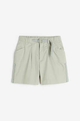 Wasserabweisende Outdoor-Shorts Mattgrün, Sport-Shorts in Größe XL. Farbe: - H&M - Modalova