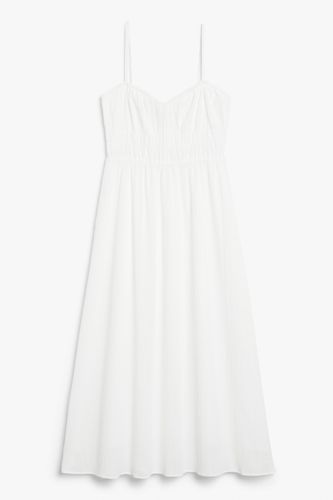 Ärmelloses Kleid mit Herzausschnitt Weiß, Alltagskleider in Größe 38. Farbe: - Monki - Modalova