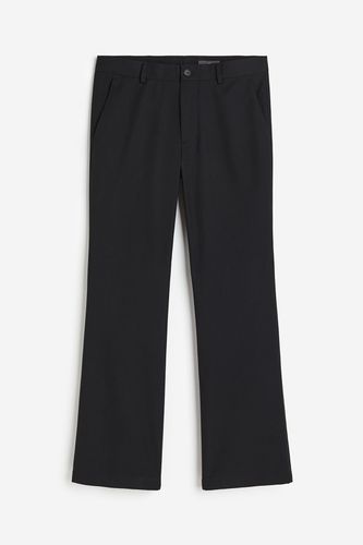 Ausgestellte Twillhose in Slim Fit Schwarz, Anzughosen Größe W 40. Farbe: - H&M - Modalova