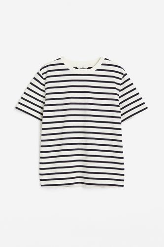 T-Shirt aus Baumwolle Weiß/Marineblau gestreift in Größe S. Farbe: - H&M - Modalova