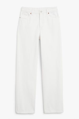 Hoch sitzende, gerade cremeweiße Jeans Taiki Weiß, Straight in Größe W 25. Farbe: - Monki - Modalova