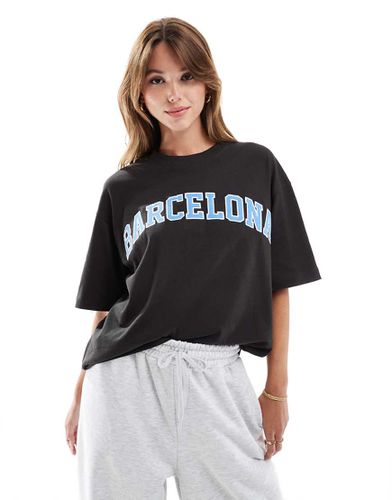 Cotton On - T-shirt oversize slavato con slavato "Barcelona" - Cotton:On - Modalova