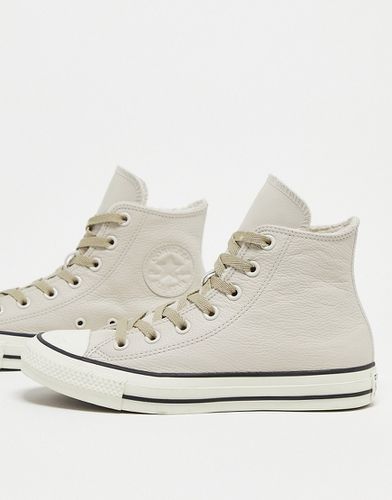 Chuck Taylor All Star - Sneakers alte in pelle con interno in pelliccia sintetica color beige sabbia - Converse - Modalova