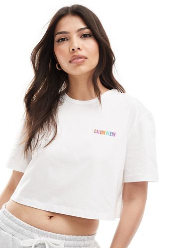 Intense Power Pride - T-shirt girocollo in cotone bianca - Calvin Klein - Modalova