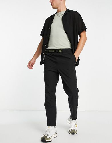 Pantaloni ampi multitasche neri con cintura - Calvin Klein Jeans - Modalova