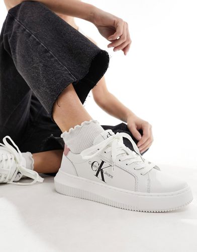 Sneakers in pelle con suola spessa cupsole e logo a monogramma - Calvin Klein Jeans - Modalova
