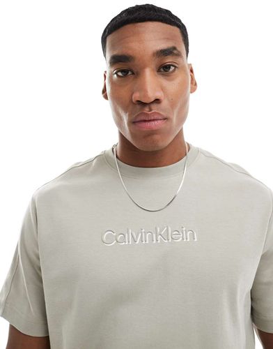 Shadow - T-shirt beige con logo in rilievo - Calvin Klein - Modalova