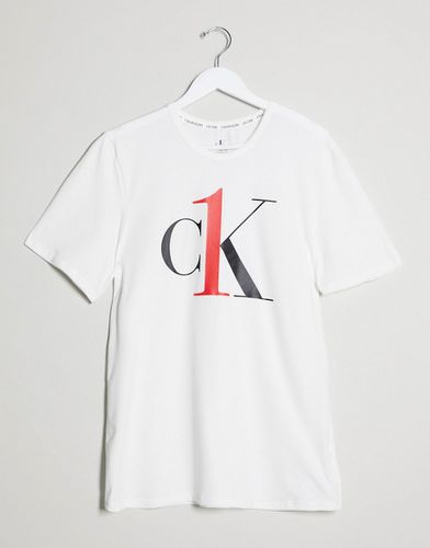 T-shirt da casa girocollo bianca con logo CK One grande - Calvin Klein - Modalova