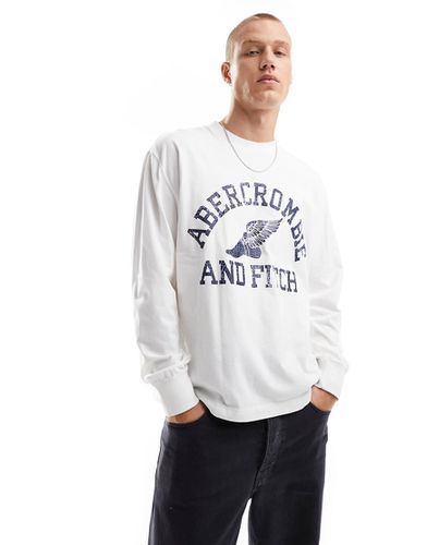 Top a maniche lunghe oversize con logo stile college - Abercrombie & Fitch - Modalova